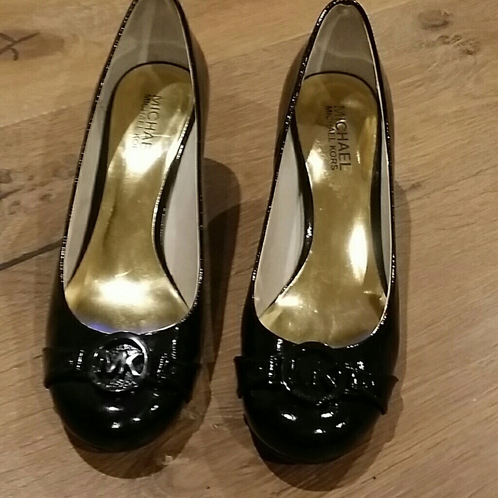 MK Michael Kors 2.5 in heels